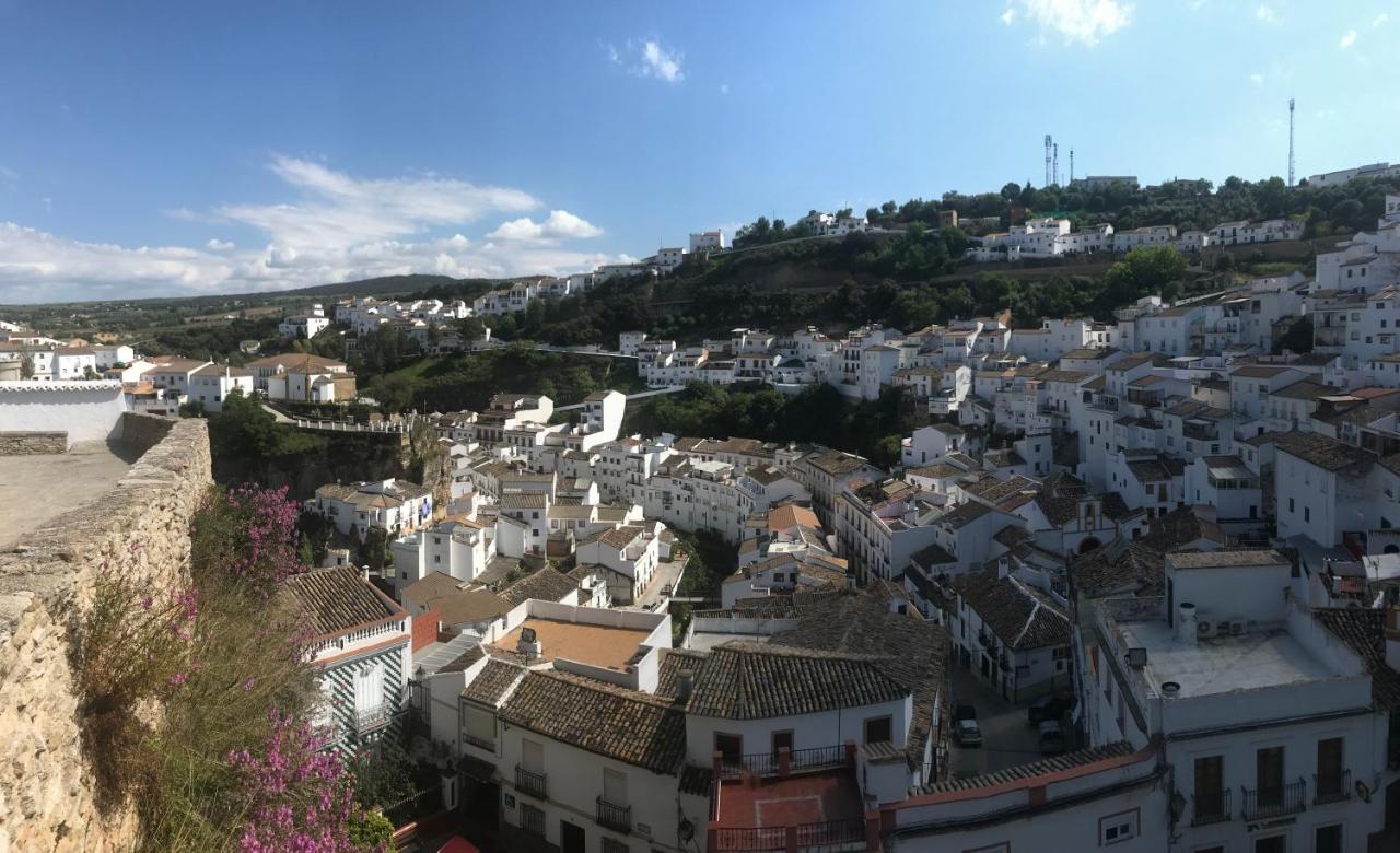 Casa Las Gardenias Setenil De Las Bodegas المظهر الخارجي الصورة